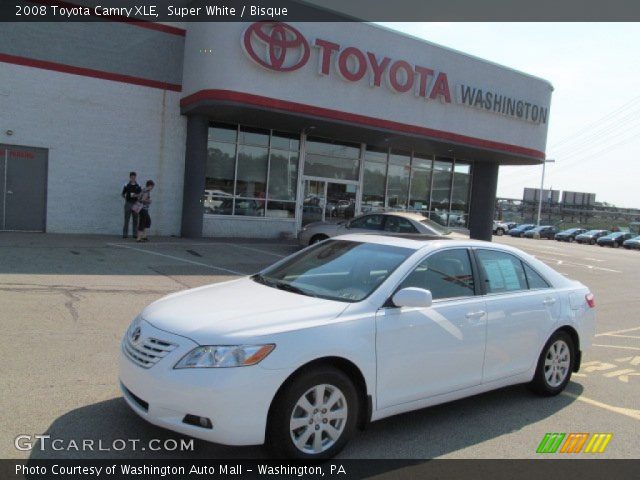 2008 Toyota Camry XLE in Super White