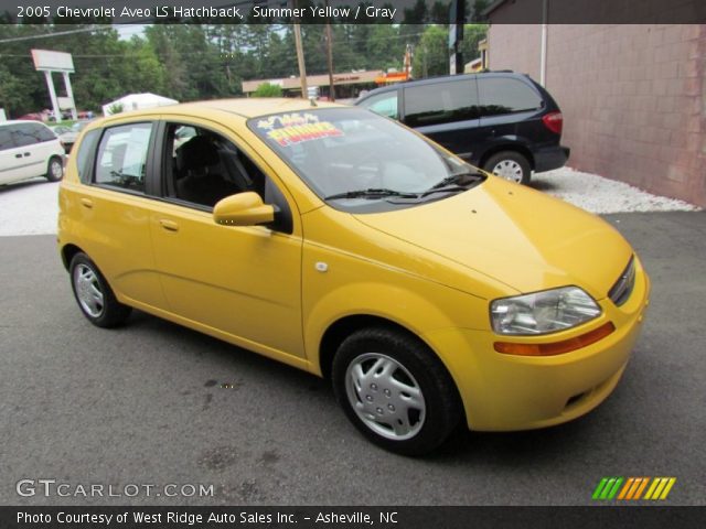 2005 Chevrolet Aveo LS Hatchback in Summer Yellow
