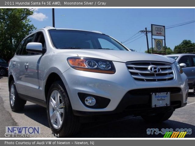 2011 Hyundai Santa Fe SE AWD in Moonstone Silver