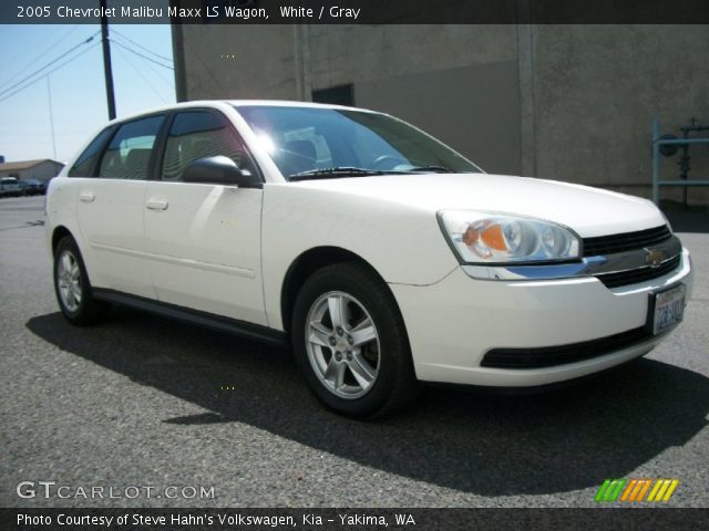 2005 Chevrolet Malibu Maxx LS Wagon in White