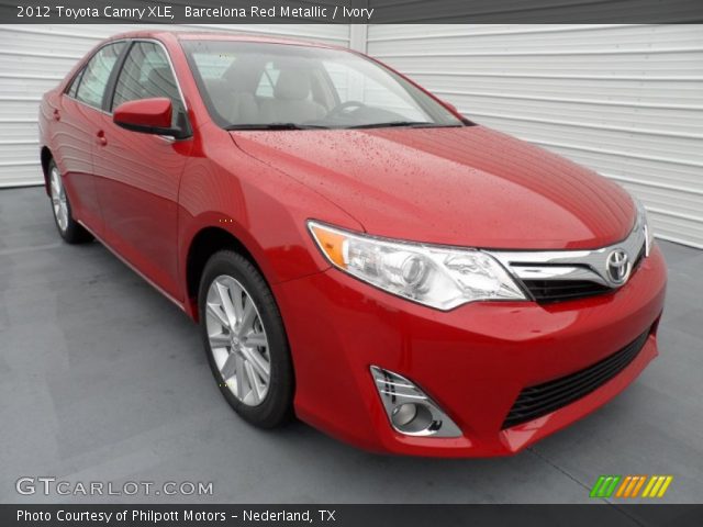 2012 Toyota Camry XLE in Barcelona Red Metallic
