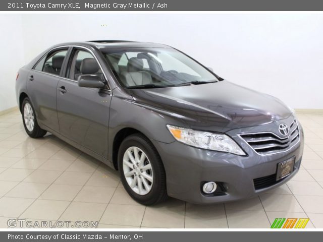 2011 Toyota Camry XLE in Magnetic Gray Metallic