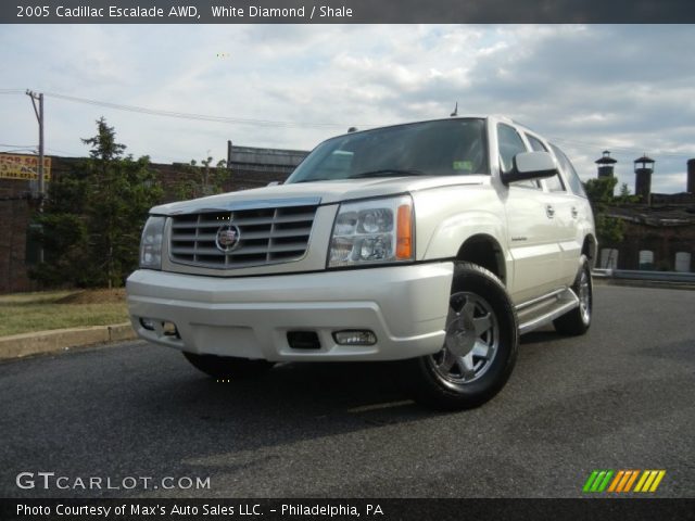 2005 Cadillac Escalade AWD in White Diamond