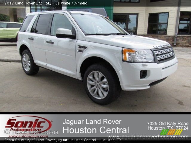 2012 Land Rover LR2 HSE in Fuji White