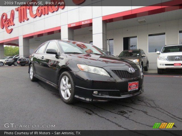 2009 Toyota Camry SE in Black