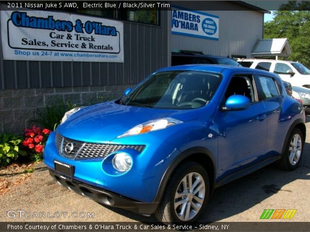 2011 Nissan Juke S AWD in Electric Blue