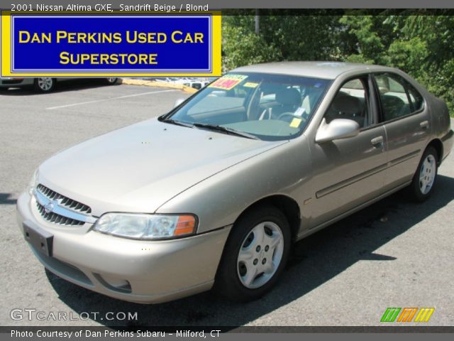 2001 Nissan Altima GXE in Sandrift Beige
