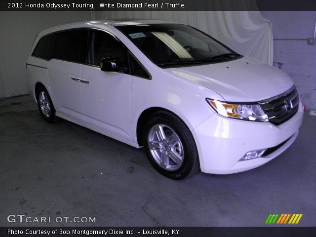 2012 Honda Odyssey Touring in White Diamond Pearl