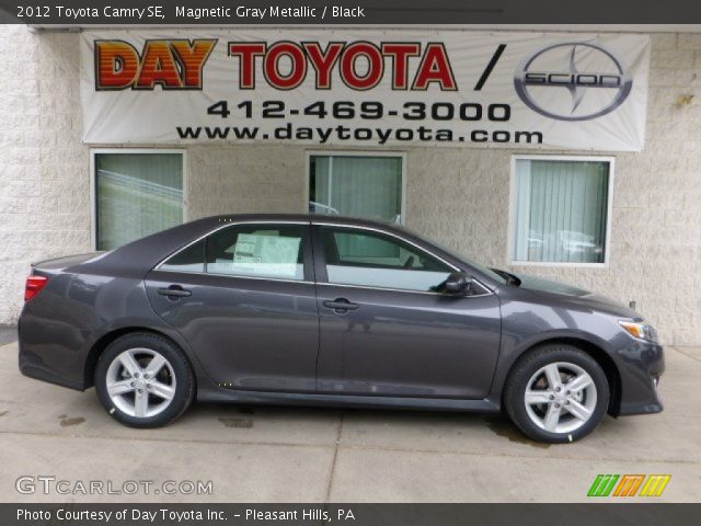 2012 Toyota Camry SE in Magnetic Gray Metallic