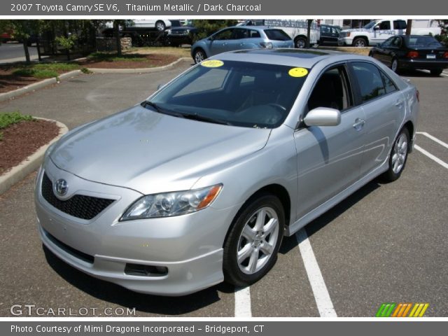 2007 Toyota Camry SE V6 in Titanium Metallic