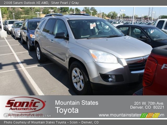 2008 Saturn Outlook XE AWD in Silver Pearl