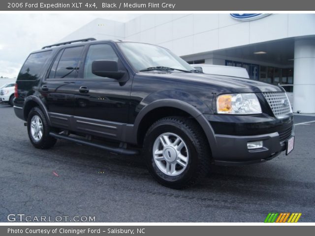 2006 Ford Expedition XLT 4x4 in Black