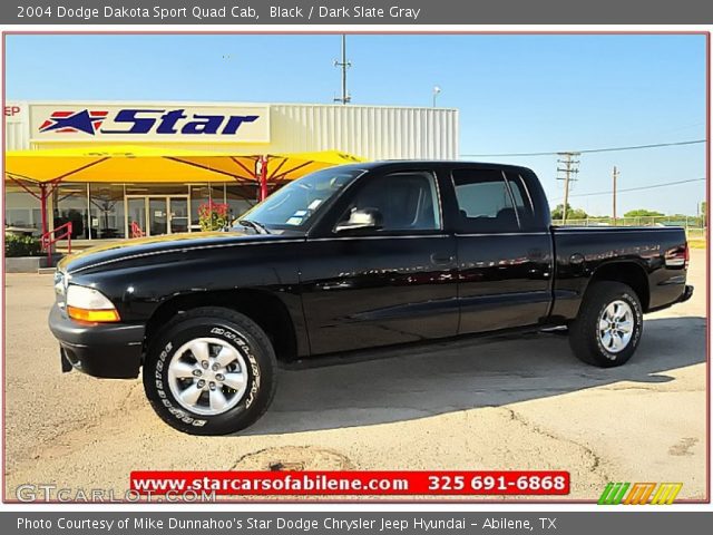2004 Dodge Dakota Sport Quad Cab in Black