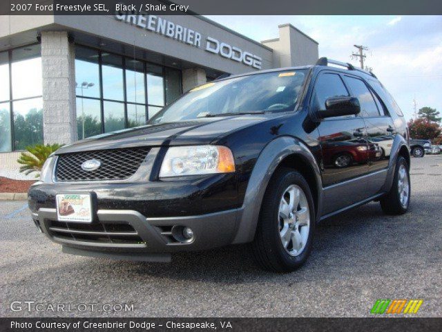 2007 Ford Freestyle SEL in Black