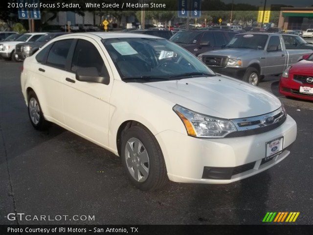 2010 Ford Focus S Sedan in White Suede