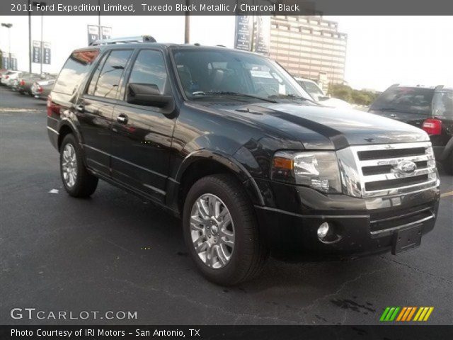 2011 Ford Expedition Limited in Tuxedo Black Metallic
