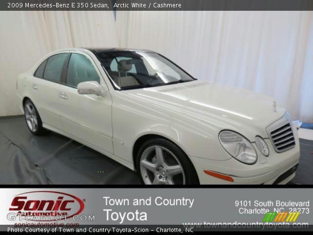 2009 Mercedes-Benz E 350 Sedan in Arctic White