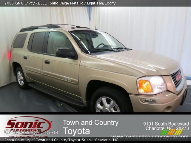 2005 GMC Envoy XL SLE in Sand Beige Metallic