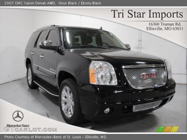 2007 GMC Yukon Denali AWD in Onyx Black
