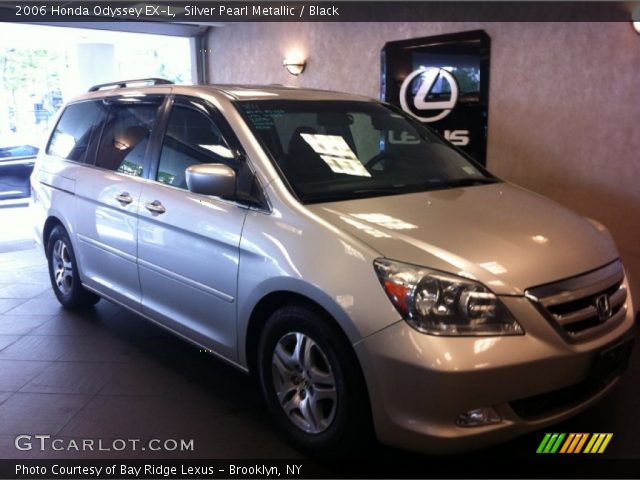 2006 Honda Odyssey EX-L in Silver Pearl Metallic