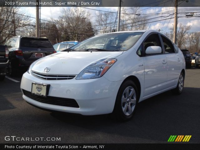 2009 Toyota Prius Hybrid in Super White