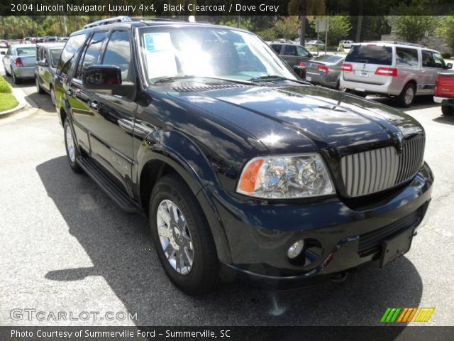 2004 Lincoln Navigator Luxury 4x4 in Black Clearcoat