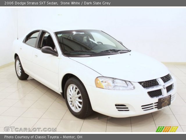 2006 Dodge Stratus SXT Sedan in Stone White
