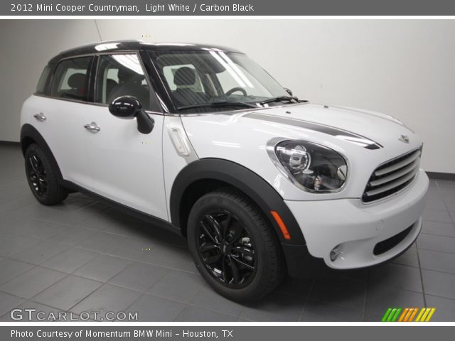 2012 Mini Cooper Countryman in Light White