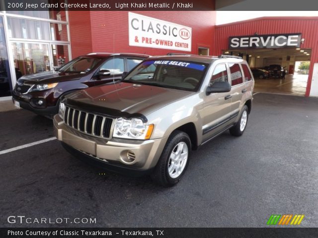 2006 Jeep Grand Cherokee Laredo in Light Khaki Metallic