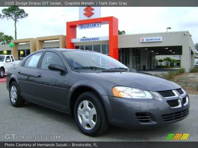 2005 Dodge Stratus SXT Sedan in Graphite Metallic