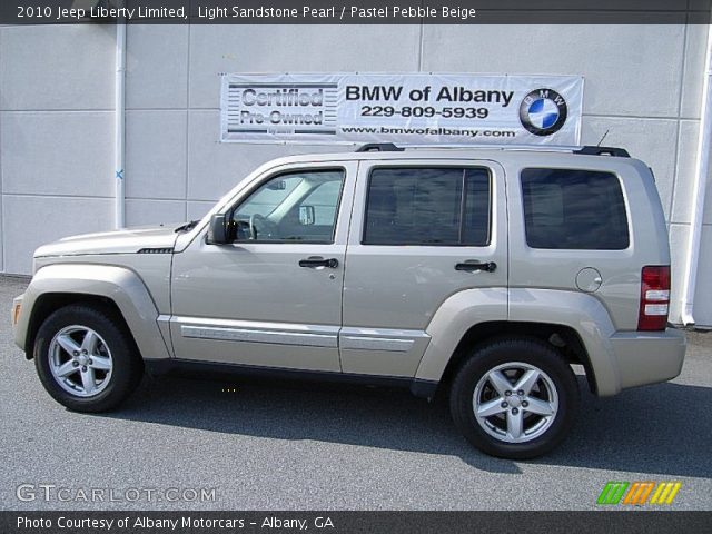 2010 Jeep Liberty Limited in Light Sandstone Pearl