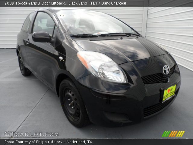 2009 Toyota Yaris 3 Door Liftback in Black Sand Pearl