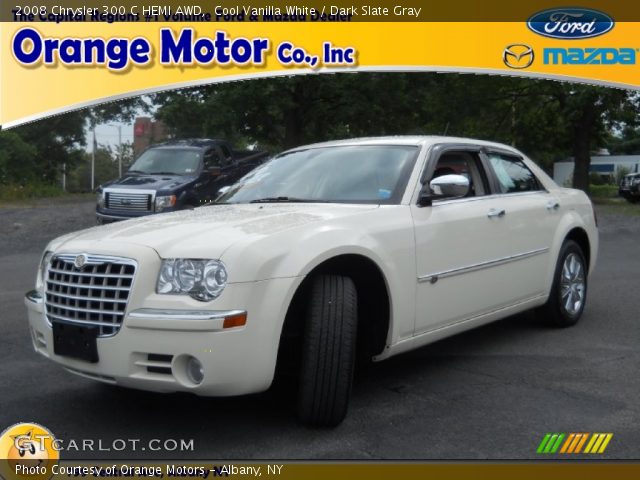 2008 Chrysler 300 C HEMI AWD in Cool Vanilla White