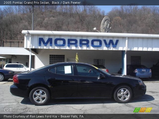 2005 Pontiac Grand Prix Sedan in Black