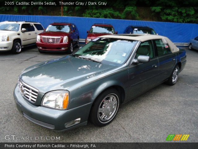 2005 Cadillac DeVille Sedan in Thunder Gray