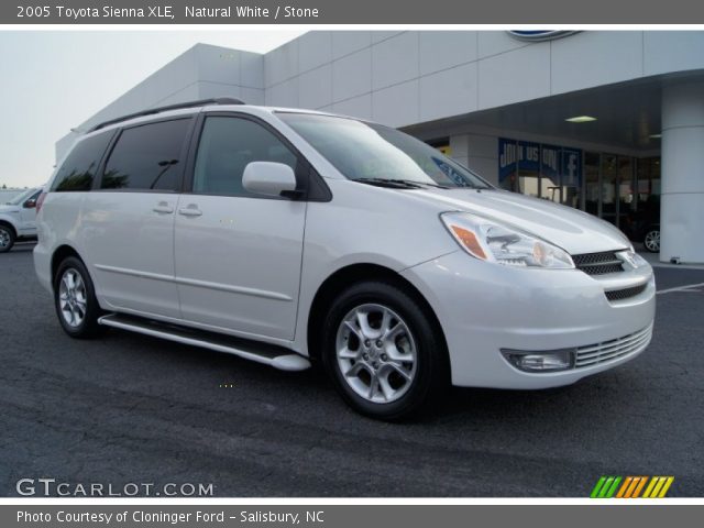 2005 Toyota Sienna XLE in Natural White