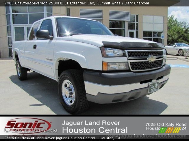2005 Chevrolet Silverado 2500HD LT Extended Cab in Summit White