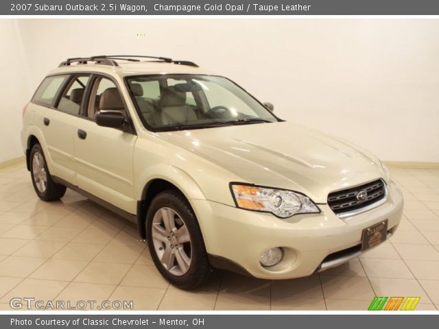2007 Subaru Outback 2.5i Wagon in Champagne Gold Opal