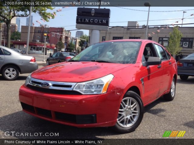 2008 Ford Focus SE Sedan in Vermillion Red