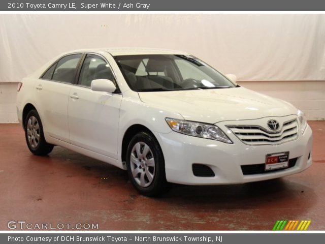 2010 Toyota Camry LE in Super White