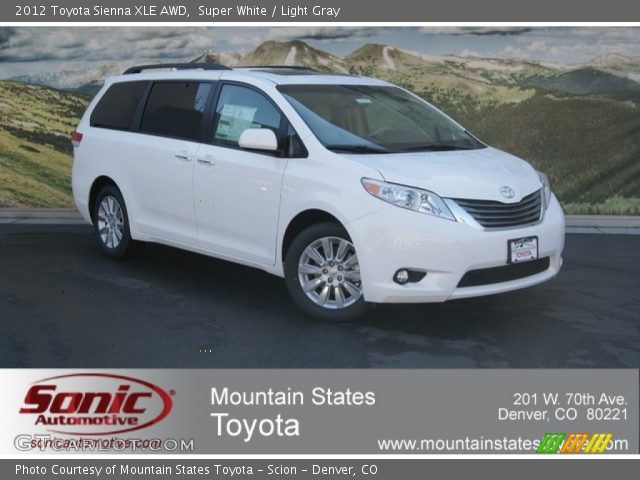 2012 Toyota Sienna XLE AWD in Super White