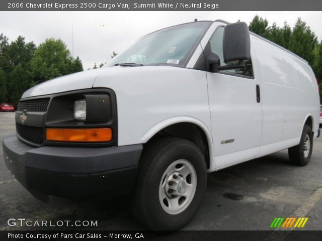 2006 Chevrolet Express 2500 Cargo Van in Summit White