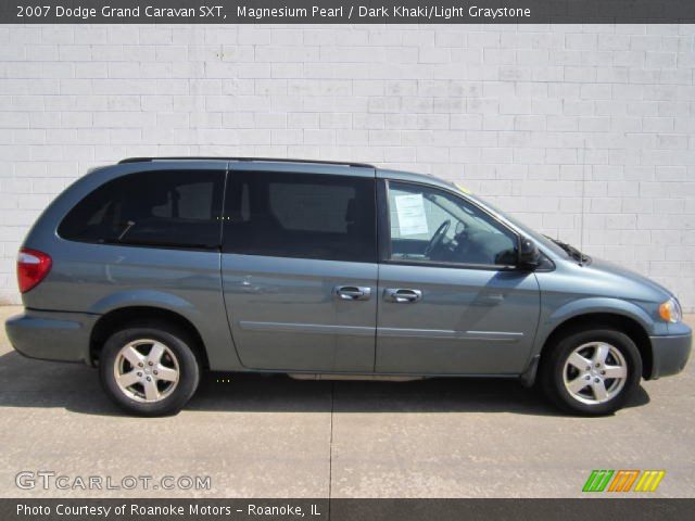 2007 Dodge Grand Caravan SXT in Magnesium Pearl