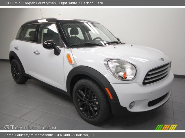 2012 Mini Cooper Countryman in Light White