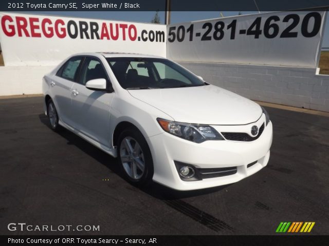 2012 Toyota Camry SE in Super White