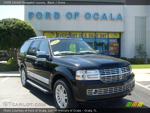 2008 Lincoln Navigator Luxury in Black