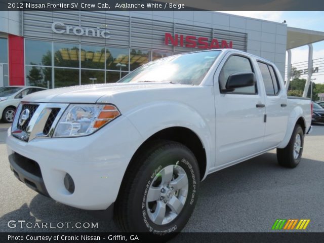 2012 Nissan Frontier SV Crew Cab in Avalanche White