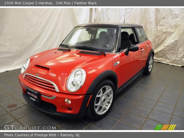 2006 Mini Cooper S Hardtop in Chili Red