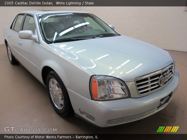 2005 Cadillac DeVille Sedan in White Lightning