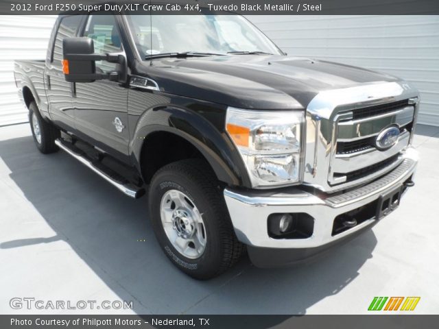 2012 Ford F250 Super Duty XLT Crew Cab 4x4 in Tuxedo Black Metallic